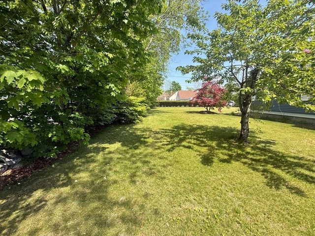 87 Union St, West Bridgewater, MA 02379