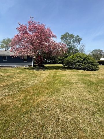 87 Union St, West Bridgewater, MA 02379