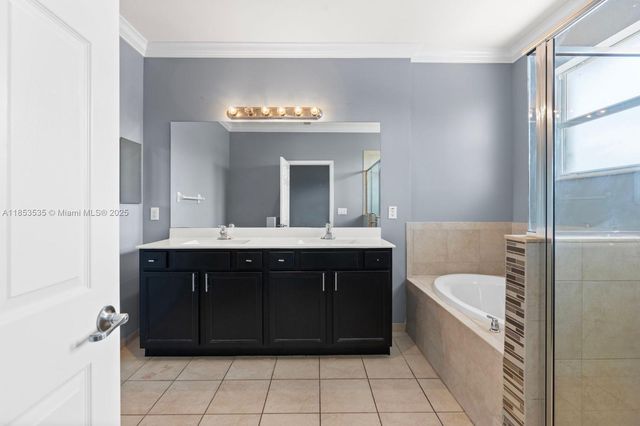 3136 SE 2nd Dr, Homestead, FL 33033