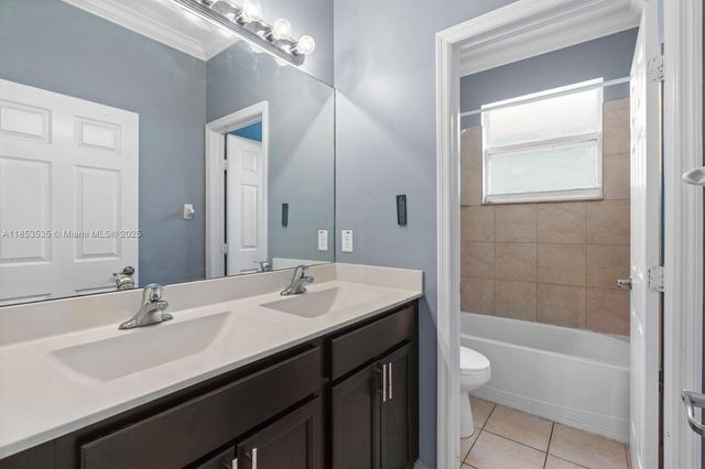 3136 SE 2nd Dr, Homestead, FL 33033