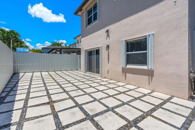 3136 SE 2nd Dr, Homestead, FL 33033