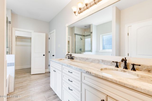 413 Flanders Ridge Drive, Youngsville, LA 70592