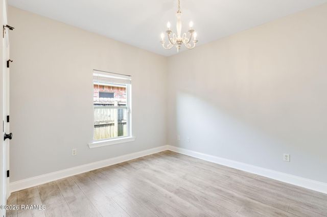 413 Flanders Ridge Drive, Youngsville, LA 70592