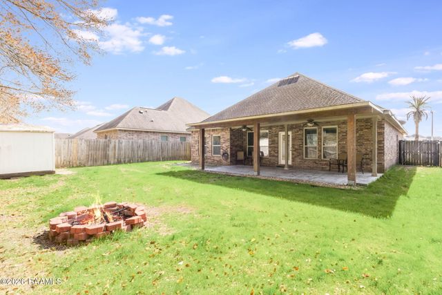 413 Flanders Ridge Drive, Youngsville, LA 70592