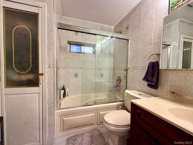 54-05 68th Street, Maspeth, NY 11378