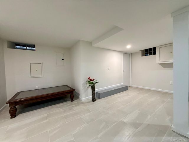 54-05 68th Street, Maspeth, NY 11378