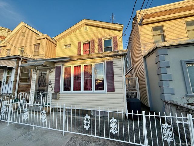 54-05 68th Street, Maspeth, NY 11378