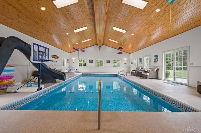 4169 Mountain View Court, Thomas Twp, MI 48623