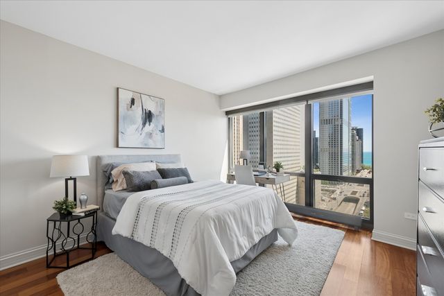 130 N Garland Court 2305, Chicago, IL 60602