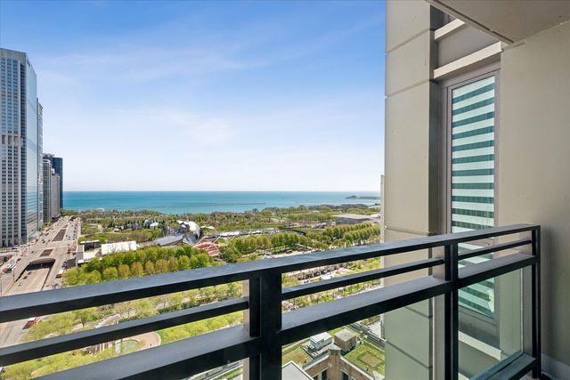 130 N Garland Court 2305, Chicago, IL 60602