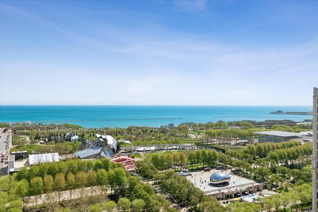 130 N Garland Court 2305, Chicago, IL 60602