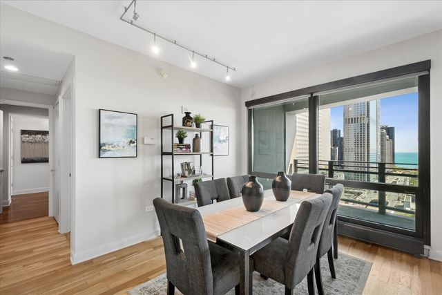130 N Garland Court 2305, Chicago, IL 60602