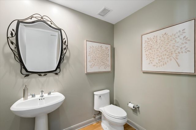 130 N Garland Court 2305, Chicago, IL 60602