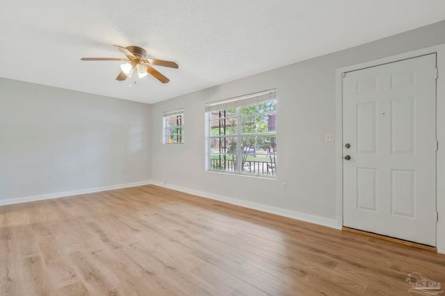 3900 San Gabriel Dr, Pensacola, FL 32504