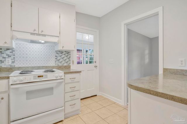 3900 San Gabriel Dr, Pensacola, FL 32504