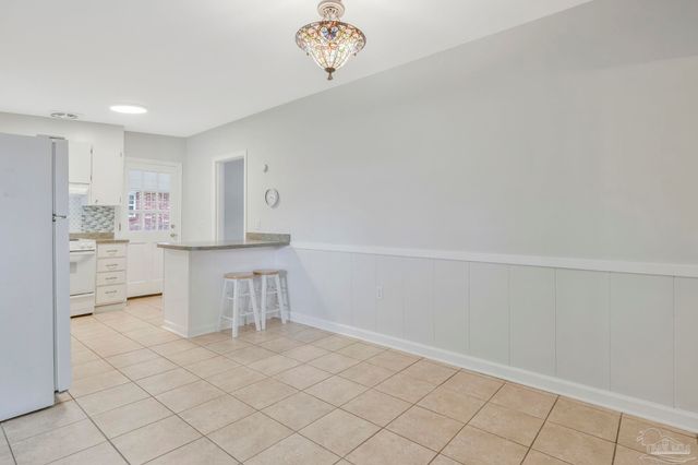 3900 San Gabriel Dr, Pensacola, FL 32504