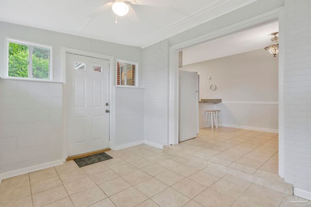 3900 San Gabriel Dr, Pensacola, FL 32504