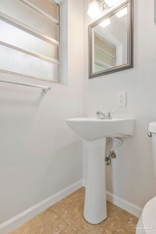 3900 San Gabriel Dr, Pensacola, FL 32504