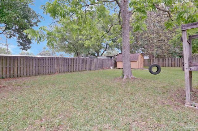 3900 San Gabriel Dr, Pensacola, FL 32504