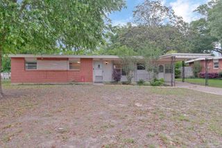 3900 San Gabriel Dr, Pensacola, FL 32504