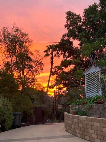 4744 Resmar Rd, La Mesa, CA 91941