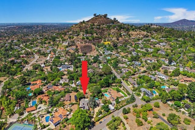 4744 Resmar Rd, La Mesa, CA 91941