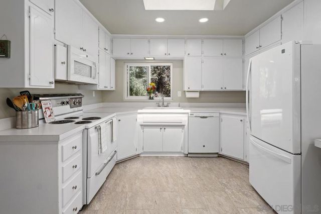 4744 Resmar Rd, La Mesa, CA 91941