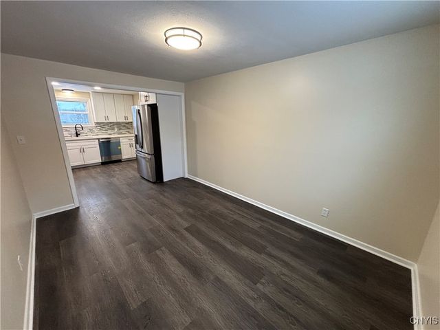 107 Colonial Drive, Cicero, NY 13212