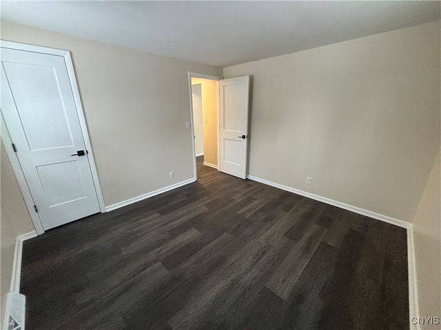 107 Colonial Drive, Cicero, NY 13212