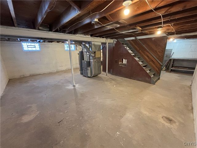 107 Colonial Drive, Cicero, NY 13212