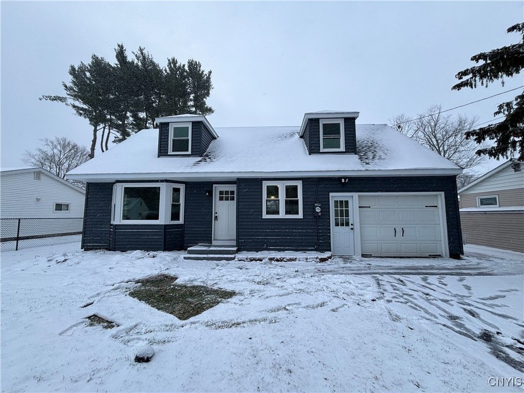 107 Colonial Drive, Cicero, NY 13212