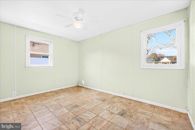 32 W MEYRAN AVE, Somers Point, NJ 08244