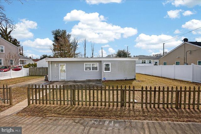 32 W MEYRAN AVE, Somers Point, NJ 08244