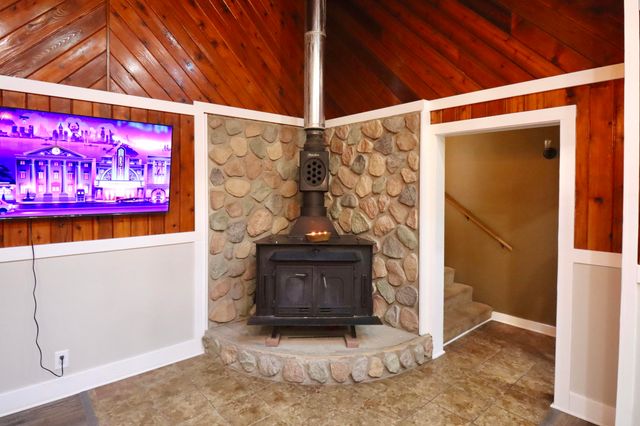 1232 W 650 N, La Porte, IN 46350