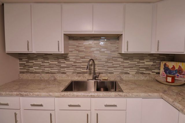 1232 W 650 N, La Porte, IN 46350