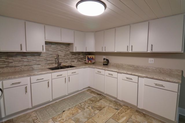 1232 W 650 N, La Porte, IN 46350