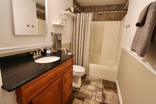 1232 W 650 N, La Porte, IN 46350