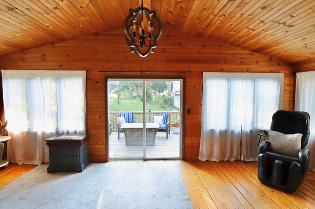 1232 W 650 N, La Porte, IN 46350