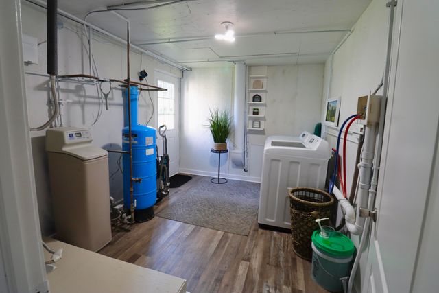 1232 W 650 N, La Porte, IN 46350