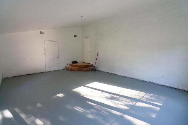 1232 W 650 N, La Porte, IN 46350