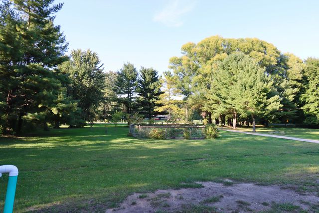 1232 W 650 N, La Porte, IN 46350