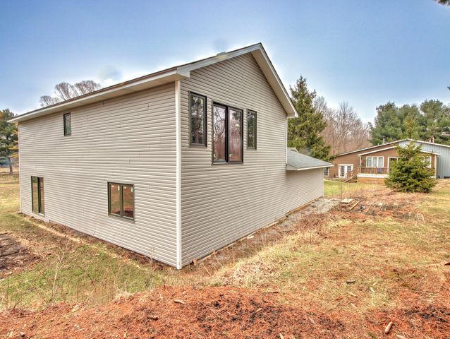 1232 W 650 N, La Porte, IN 46350