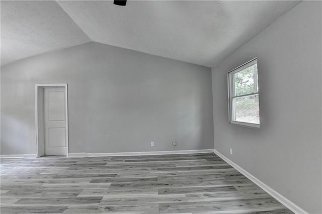 1018 Wayne Drive, Snellville, GA 30078