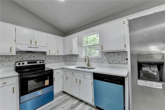 1018 Wayne Drive, Snellville, GA 30078