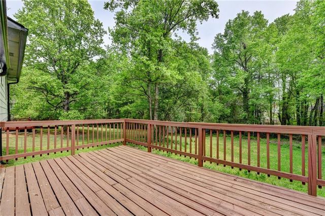 1018 Wayne Drive, Snellville, GA 30078