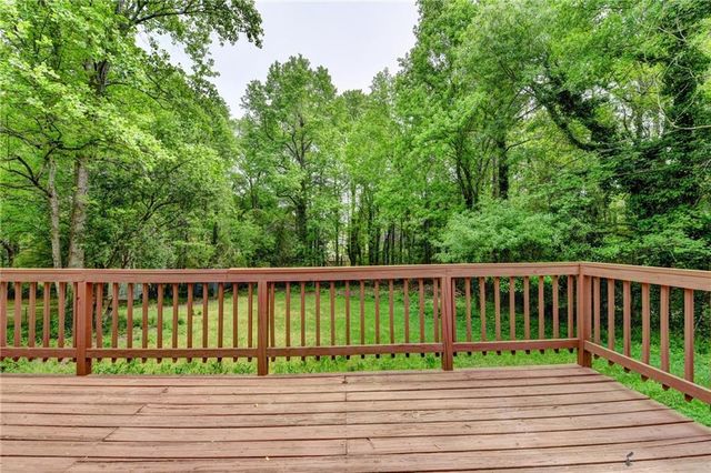 1018 Wayne Drive, Snellville, GA 30078