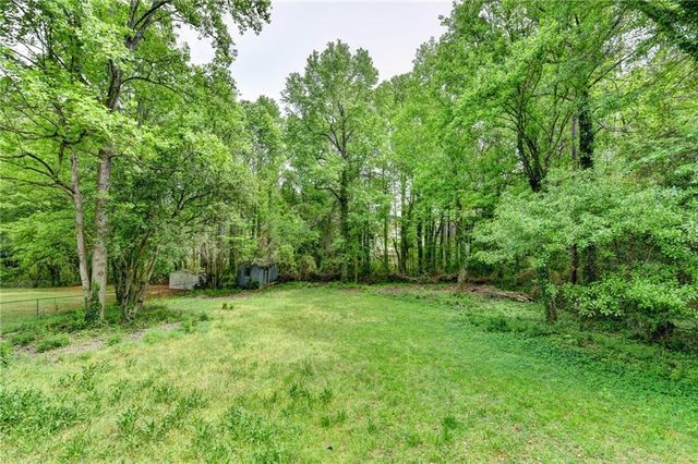 1018 Wayne Drive, Snellville, GA 30078