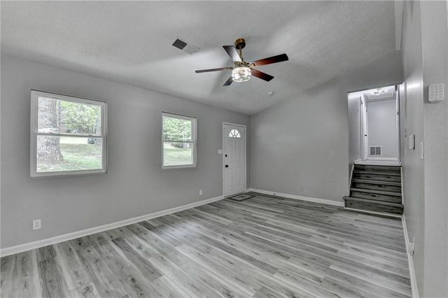 1018 Wayne Drive, Snellville, GA 30078