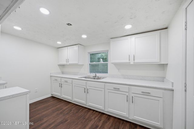 920 GEORGE Circle, Jacksonville, FL 32254