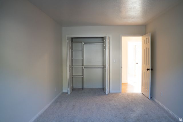 294 W JENNINGS LN, Centerville, UT 84014